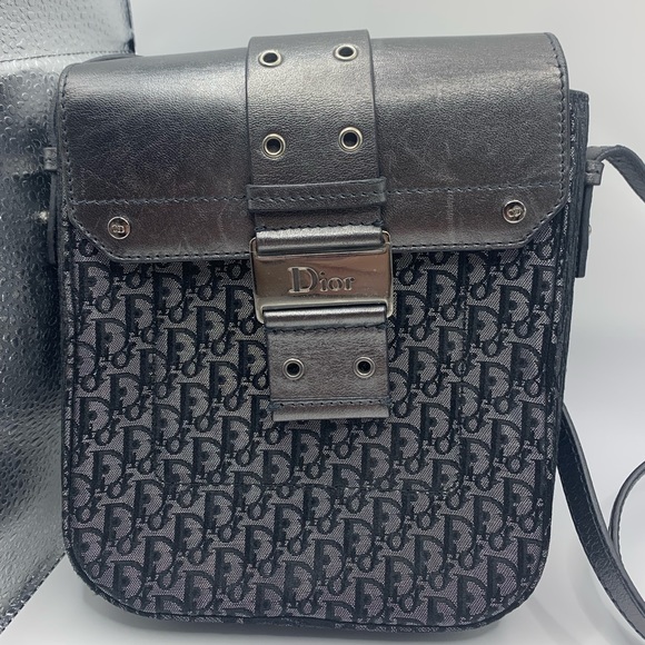 FIRM - Authentic Dior Mini Messenger - Picture 3 of 10